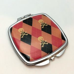 Compact mirror pink with skulls NEW